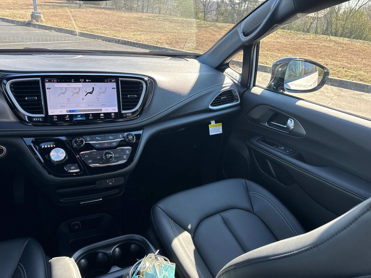 New 2026 Chrysler Pacifica Select w/ S Appearance Package FWD image 21