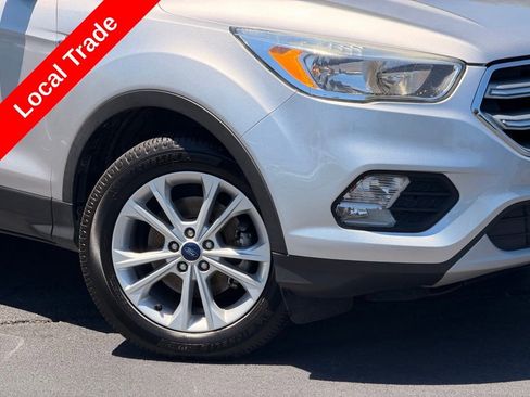 Used 2017 Ford Escape SE FWD image 5