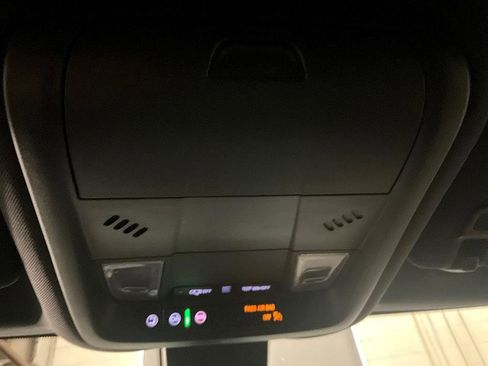 Used 2022 Chevrolet Equinox RS image 28