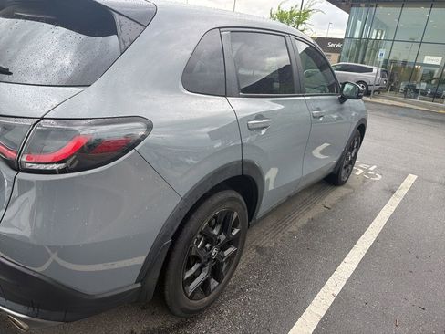 Used 2023 Honda HR-V Sport image 6