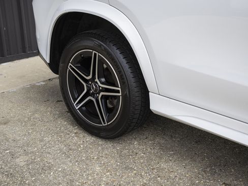 Used 2023 Mercedes-Benz GLE 53 AMG 4MATIC image 11