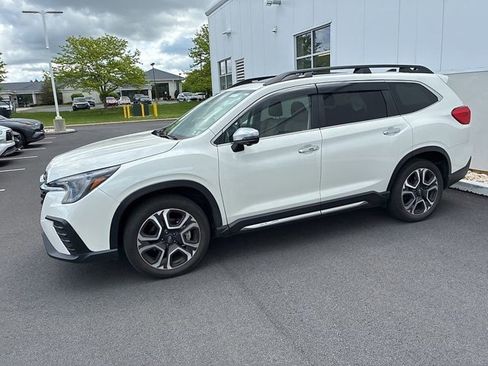 Used 2023 Subaru Ascent Touring AWD/4WD image 18