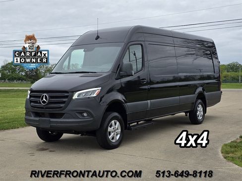 Used 2022 Mercedes-Benz Sprinter 2500 image 1