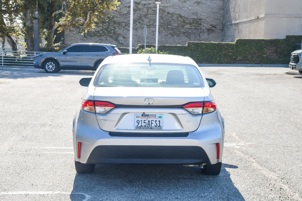 Certified 2025 Toyota Corolla LE FWD image 8