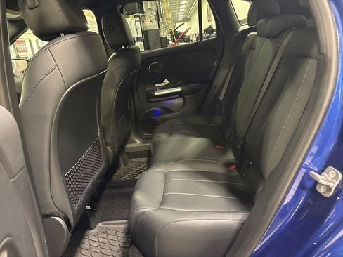 Used 2025 Mercedes-Benz GLA 250 4MATIC image 25