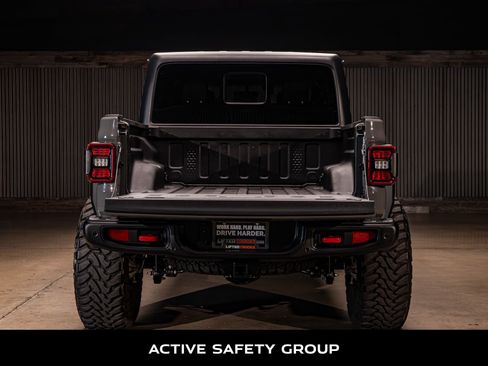 Used 2020 Jeep Gladiator Rubicon image 9