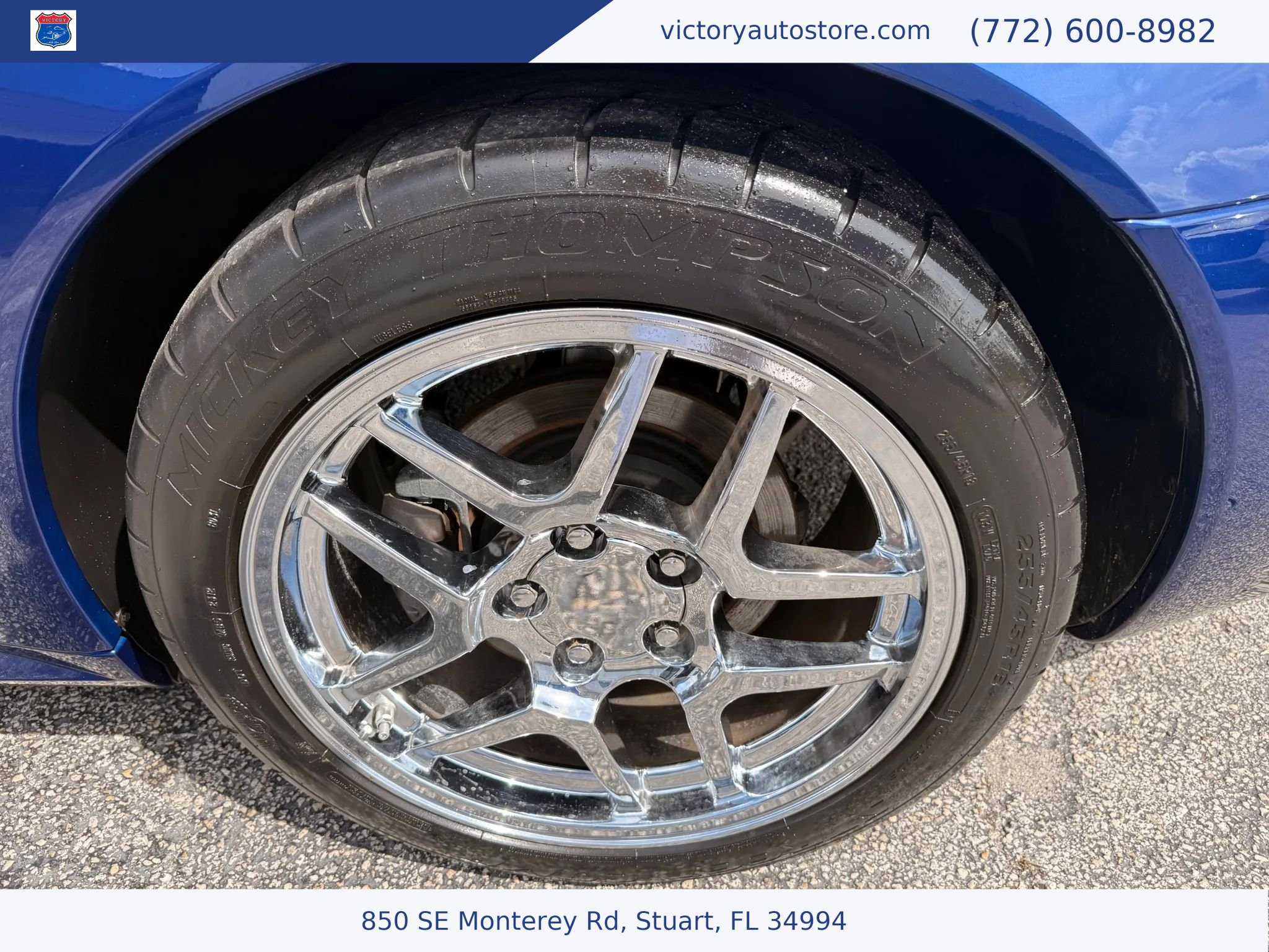 Used 2006 Cadillac XLR RWD image 24