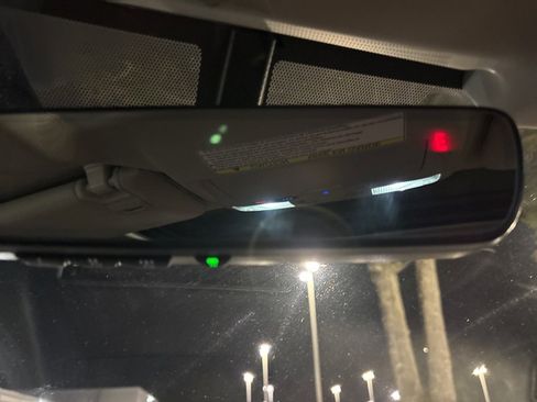 Used 2018 Subaru Outback 2.5i Touring image 24