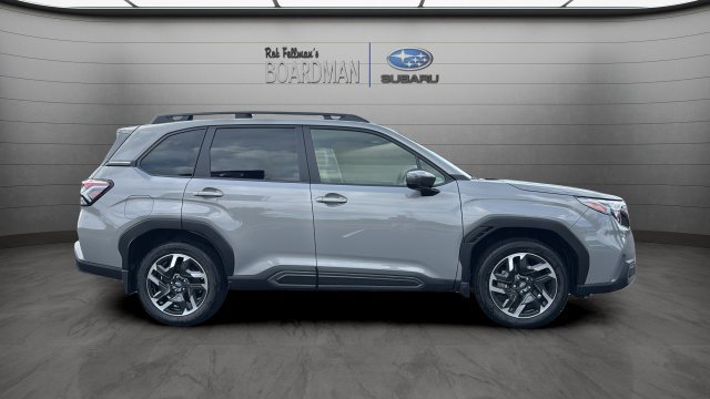 Used 2025 Subaru Forester Limited AWD/4WD image 3