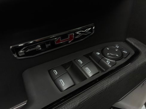 Used 2025 GMC Sierra 1500 AT4X image 47