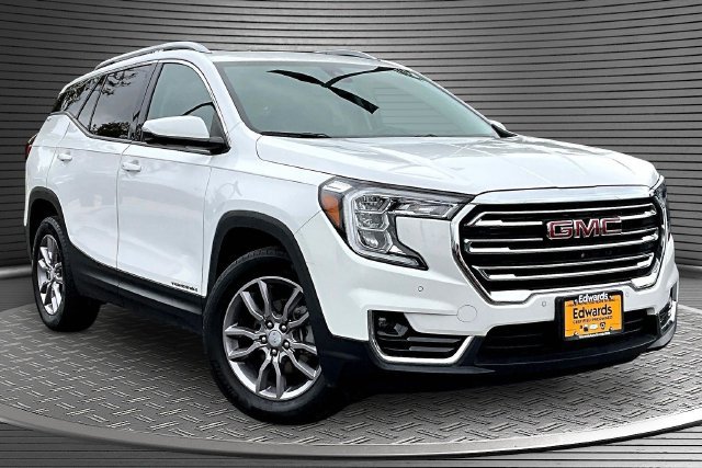 Used 2023 GMC Terrain SLT w/ Tech Package AWD/4WD image 3