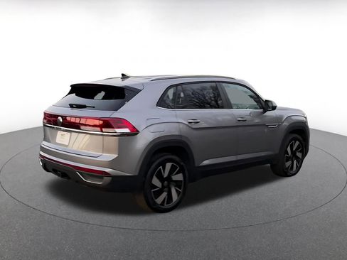 Used 2025 Volkswagen Atlas Cross Sport SE image 14
