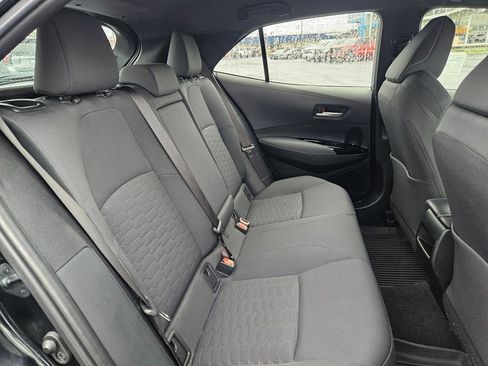 Used 2022 Toyota Corolla Hatchback image 32