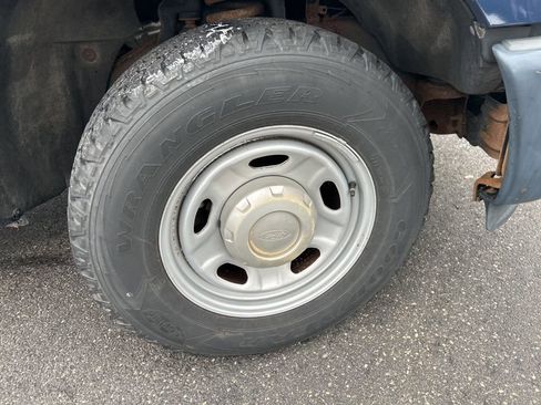 Used 2015 Ford F250 XL image 9