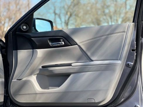 Used 2015 Honda Accord EX-L image 23