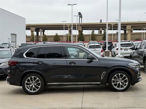 Used 2021 BMW X5 sDrive40i w/ Premium Package image 3