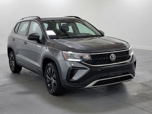 Used 2024 Volkswagen Taos S FWD image 2