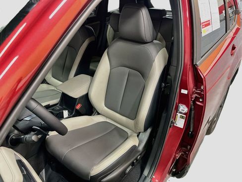 Used 2025 Subaru Forester Limited AWD/4WD image 20