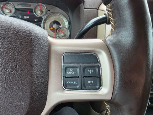 Used 2016 RAM 2500 Longhorn w/ Convenience Group image 17