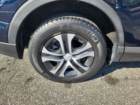 Used 2017 Toyota RAV4 LE image 5