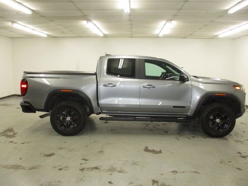 Used 2023 GMC Canyon Elevation w/ Elevation Premium Package AWD/4WD image 10