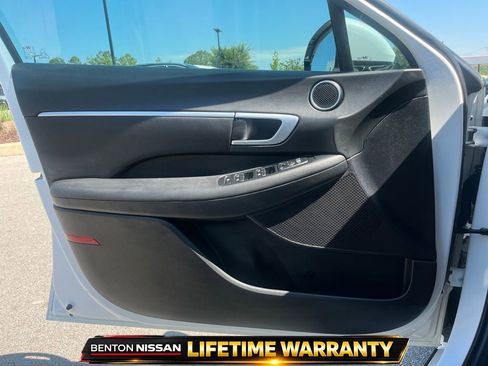 Used 2024 Hyundai Sonata SEL w/ Convenience Package FWD image 11