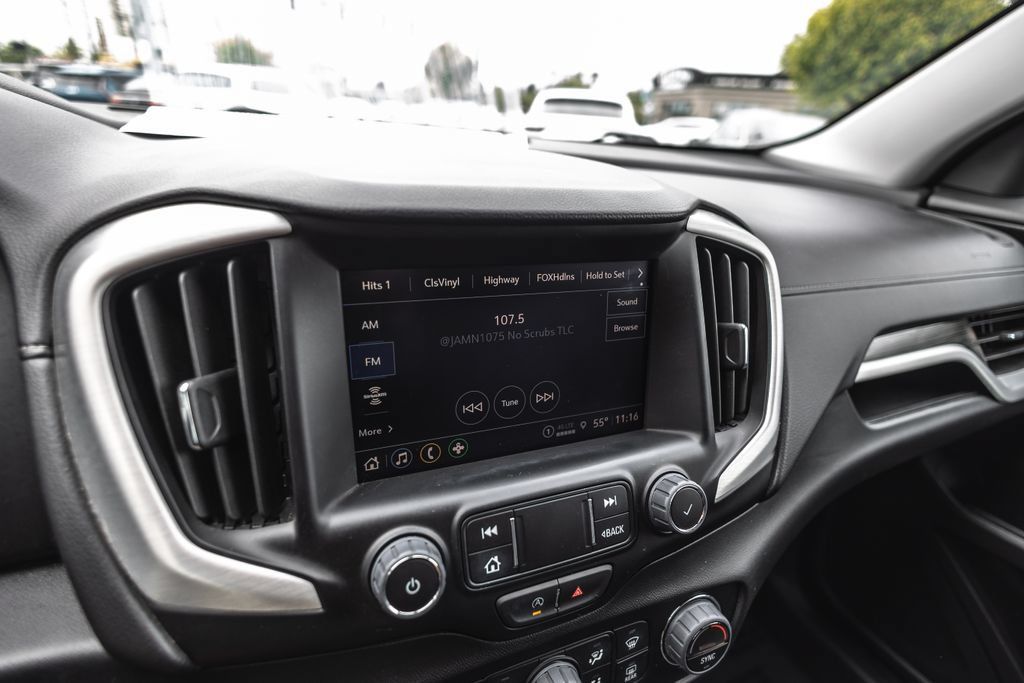 Used 2024 GMC Terrain SLT w/ Tech Package AWD/4WD image 13