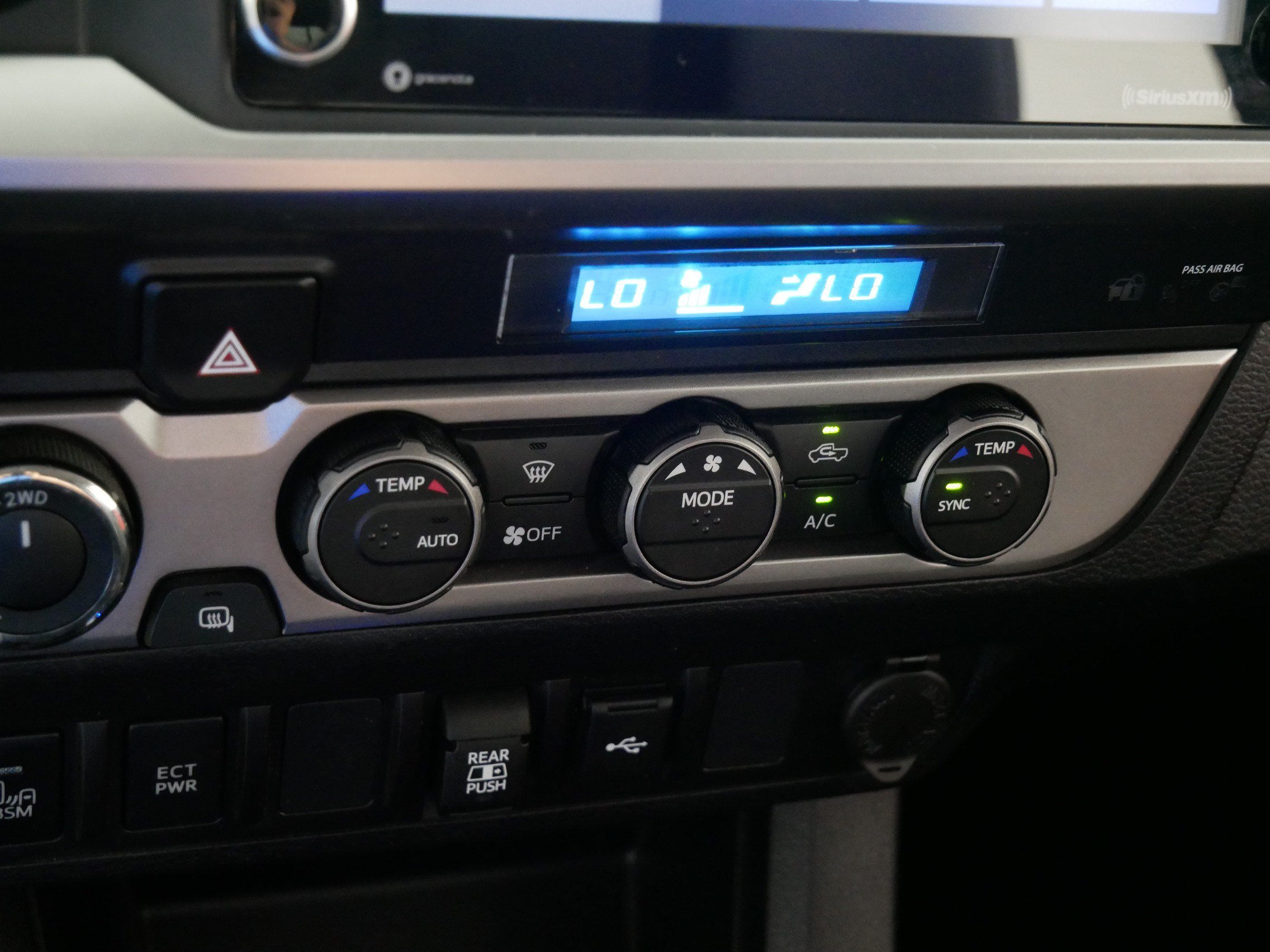 Used 2023 Toyota Tacoma SR5 w/ Technology Package AWD/4WD image 23