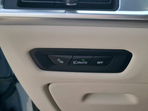 Used 2025 BMW X5 xDrive40i w/ Executive Package image 22