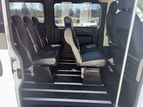 Used 2021 RAM ProMaster 2500 FWD image 12