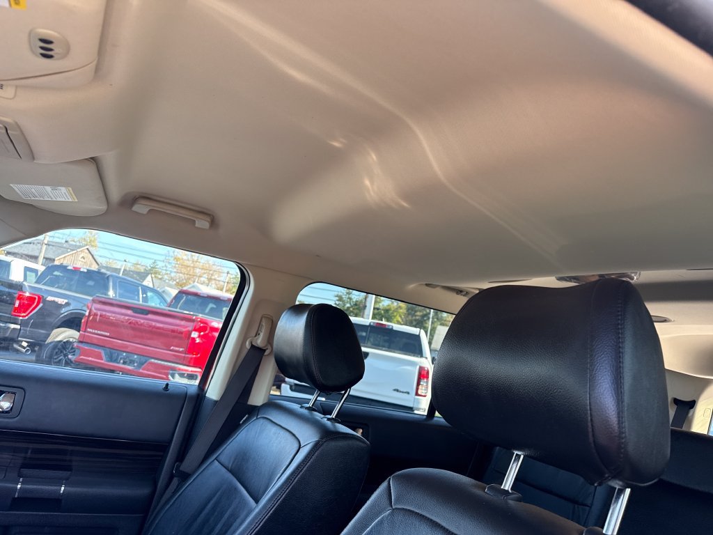 Used 2014 Ford Flex SEL w/ Equipment Group 202A FWD image 17
