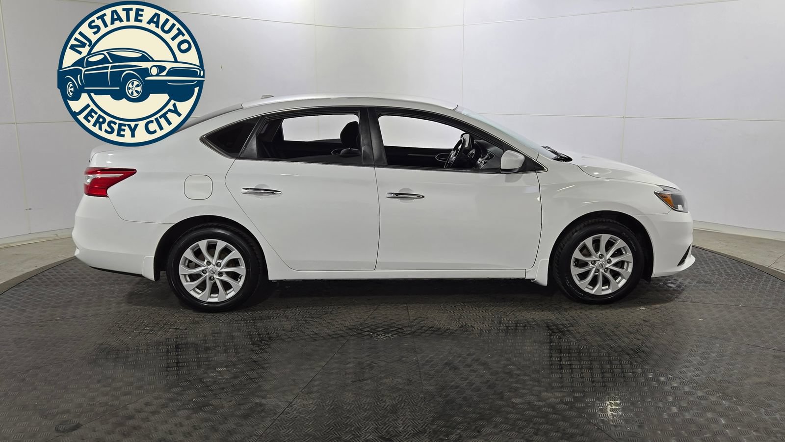 Used 2018 Nissan Sentra SV FWD image 8