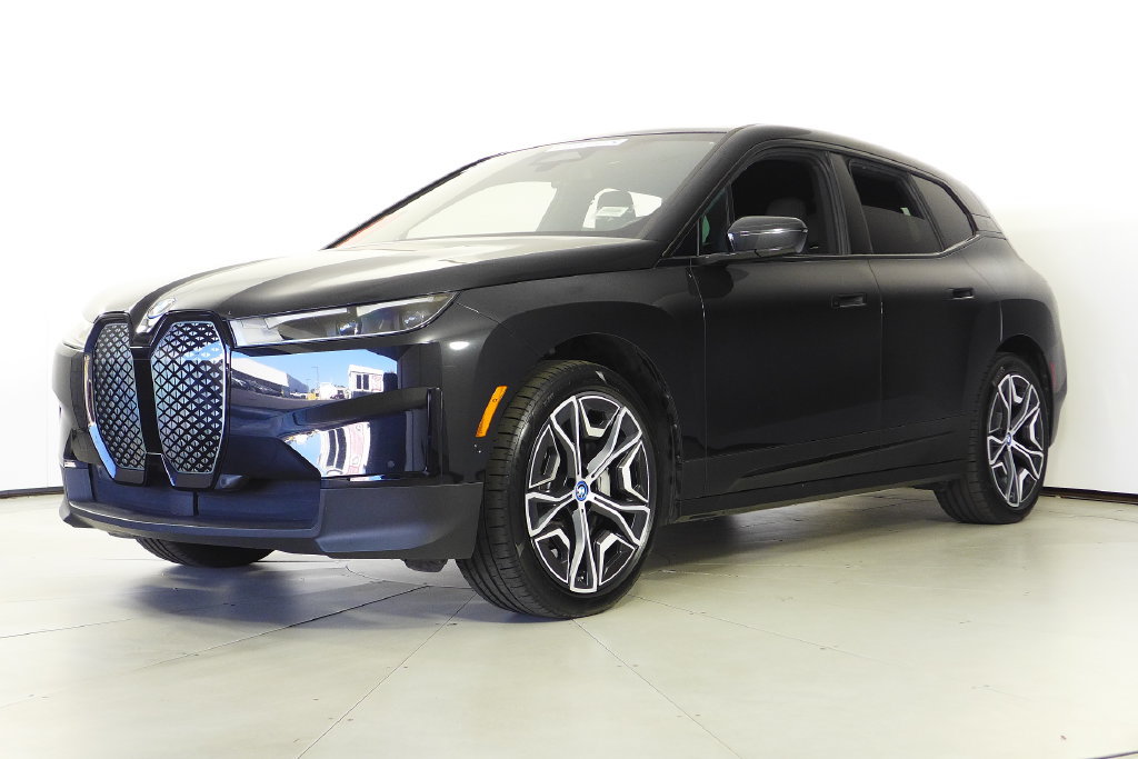 Certified 2024 BMW iX xDrive50 AWD/4WD image 2