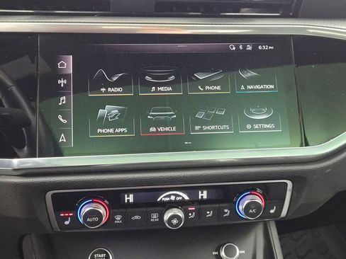 Used 2021 Audi Q3 2.0T Premium Plus w/ Premium Plus Package image 27