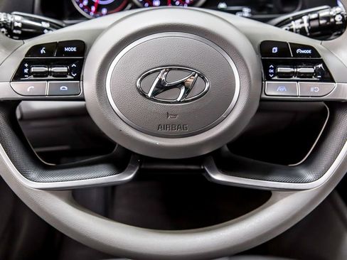 Used 2023 Hyundai Elantra SEL image 22