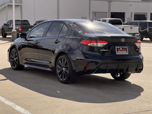 Used 2024 Toyota Corolla SE image 7