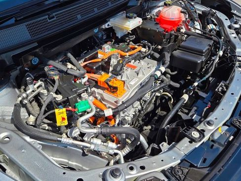 Used 2025 Chevrolet Equinox EV LT w/ Convenience Package image 23