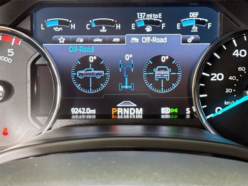 Used 2022 Ford F350 Platinum w/ FX4 Off-Road Package AWD/4WD image 17