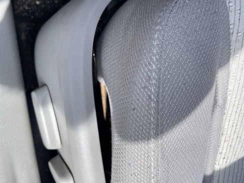 Used 2012 Toyota Camry LE image 24