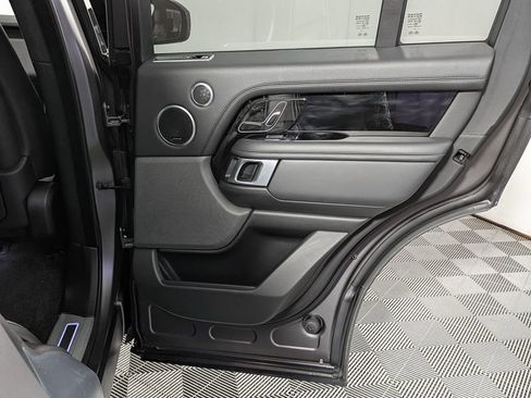 Used 2020 Land Rover Range Rover HSE image 42