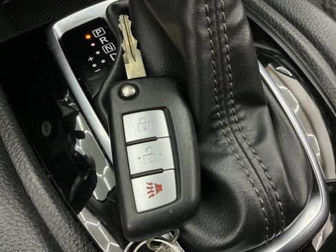 Used 2021 Nissan Rogue Sport S AWD/4WD image 39