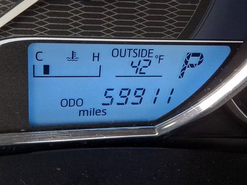 Used 2014 Toyota Corolla LE image 22