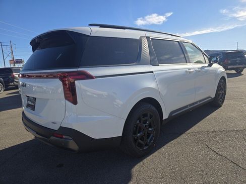 New 2026 Kia Carnival SX Prestige image 3