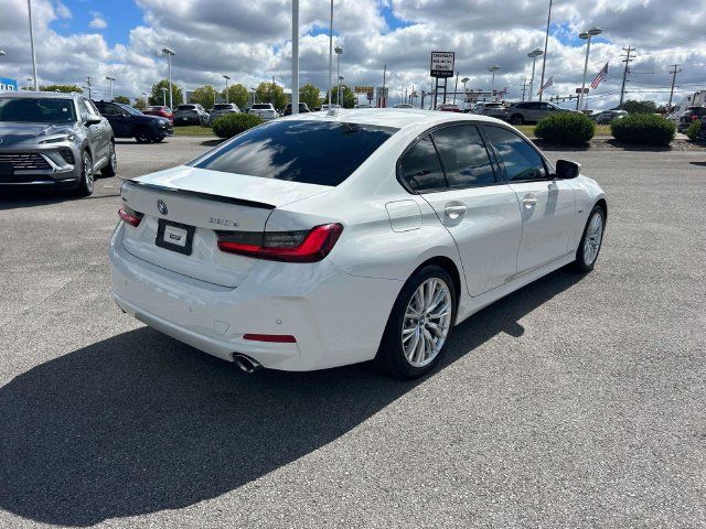 Used 2023 BMW 330e xDrive AWD/4WD image 3