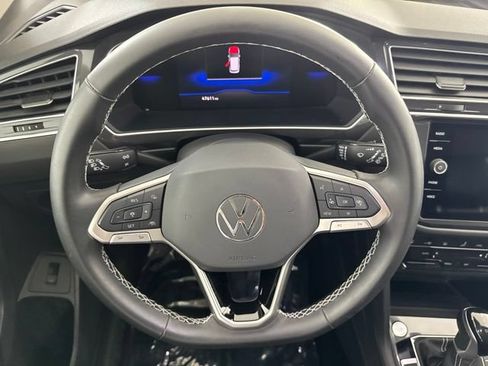 Used 2024 Volkswagen Tiguan SE FWD image 25