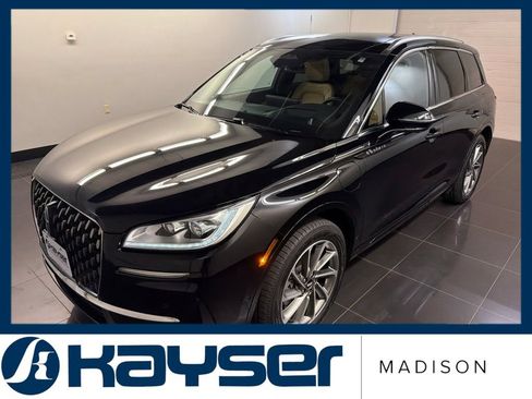 Used 2023 Lincoln Corsair Grand Touring w/ Equipment Group 302A AWD/4WD image 3