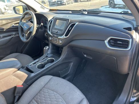 Used 2018 Chevrolet Equinox LT image 35