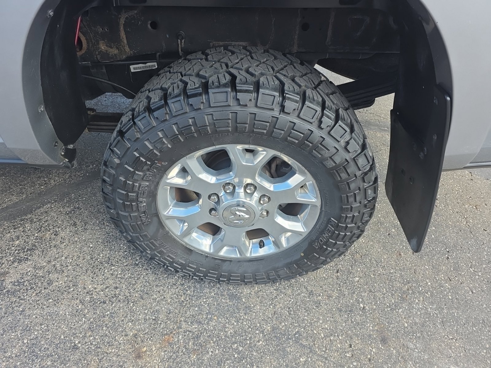 Used 2021 RAM 3500 Laramie AWD/4WD image 9
