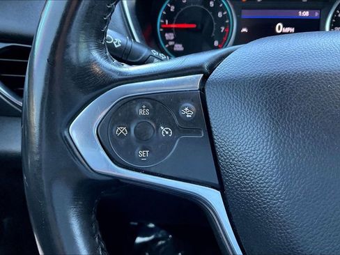 Used 2022 Chevrolet Traverse LT image 20