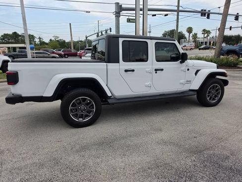 Used 2020 Jeep Gladiator Overland w/ LED Lighting Group AWD/4WD image 6